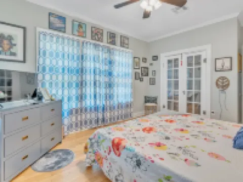 Bright & Fun 3Br Cozy Nook 3 Bedroom Home by RedAwning Hotels in Seguin