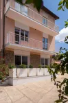 Nautika Suites - Homestays