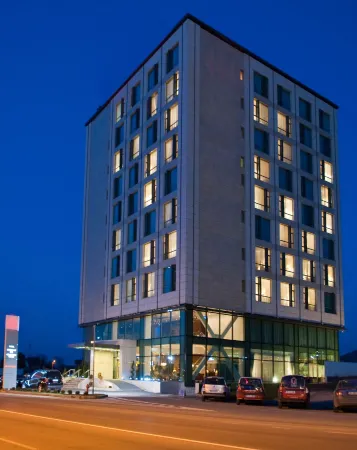 Hotel HP Tower One Brasov Отели в г. Сэчеле