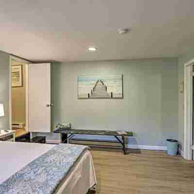 Newly Renovated Penn Yan Apartment < 1 Mi to Lake! Rooms