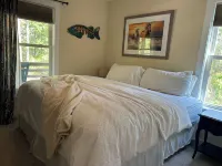 Charming 2-bed cottage located in the peaceful, 4x4 area of Carova Beach