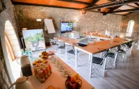 La Résidence du Château de Jouarres Hotels in Caunes-Minervois