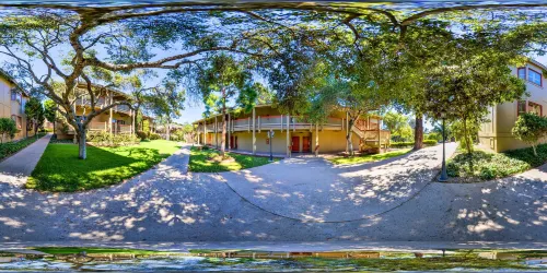 컴포트 인 몬터레이 페닌슐라 에어포트