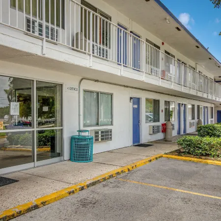 Motel 6 Conroe, TX