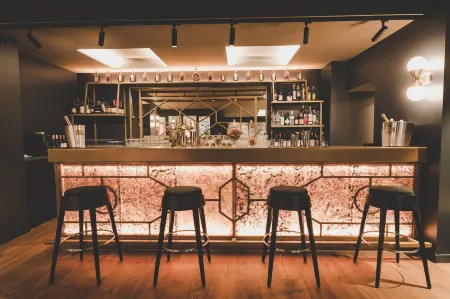 Hôtel Saint-Julien Отели рядом с достопримечательностью «Ancien couvent de la Baumette»