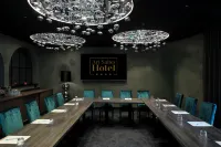 Art Suites Luxury Hotel