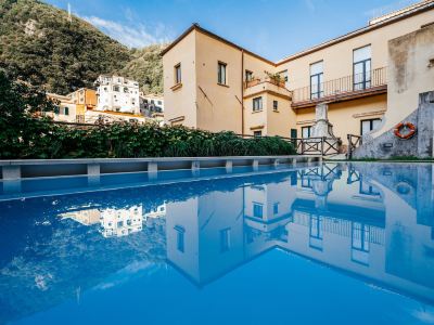 Amalfi Resort