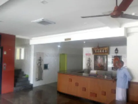 Eden A Park Hotels in Palani