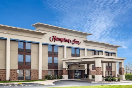 Hampton Inn Joliet-I-80 Отели рядом с достопримечательностью «Университет Сейнт Франсис»