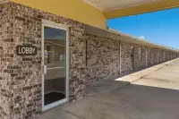 Econo Lodge - 2 Sao
