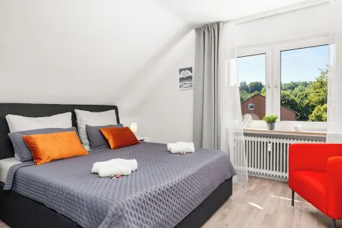 MOLA Apartments-Spacious apartment in Wetter up to 6 p., XXL couch, parking, WLAN