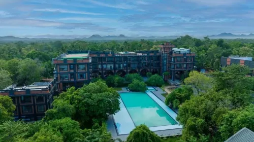 Covanro Sigiriya - Brand New Luxury Hotel Hotels in Avudangawa