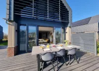 Luxurious Detached Water Villa with Jetty