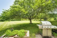 Peaceful Country Retreat: Private & Convenient
