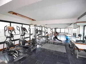 The Emerald Club ,Rajkot