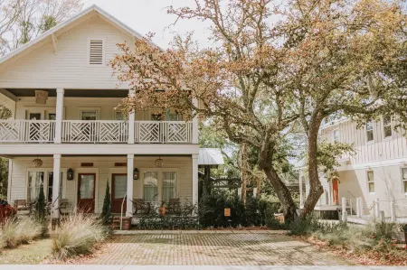 The Roost Ocean Springs