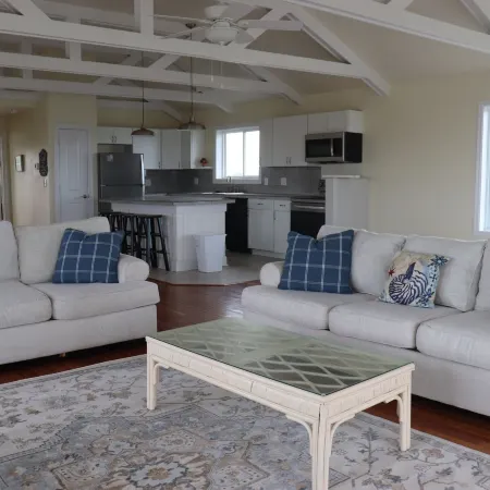 1817 Oceanfront Bed & Breakfast
