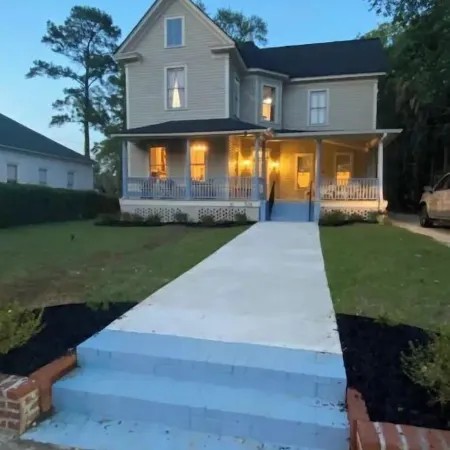 The Mash Manor