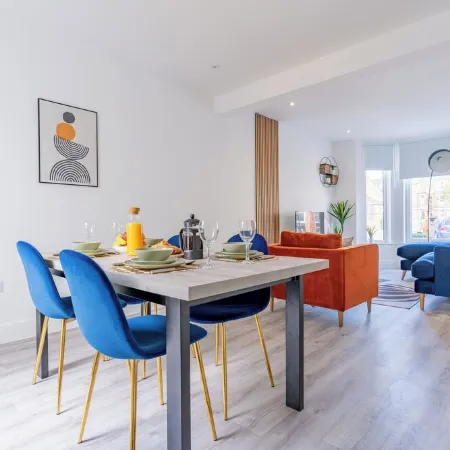 Charming 3BR house in folkestone walkable to the beach and close to eurotunnel