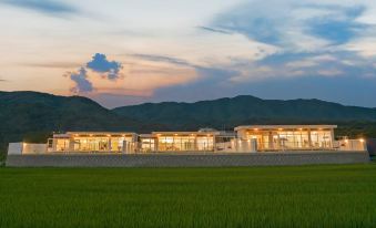 Gyeongju Sunflower Kids Pool Villa