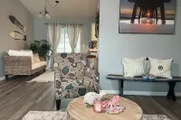 Beautiful Vacation Spot! Hotels in Beverly Hills