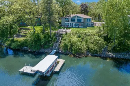 Beautiful Sunrise Views of Hall Lake!