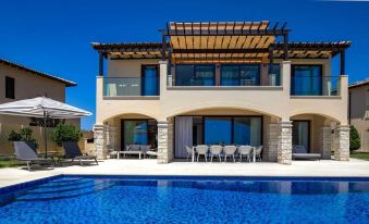 Stunning Villa UV09 Oniro with Sea Views, Aphrodite Hills