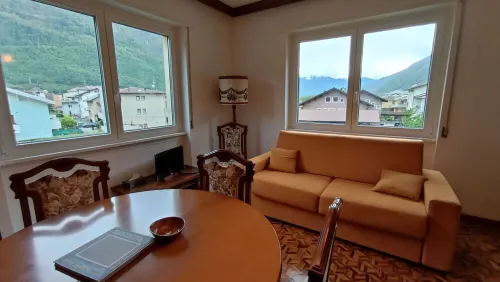 Tiranoexpress 2 floor