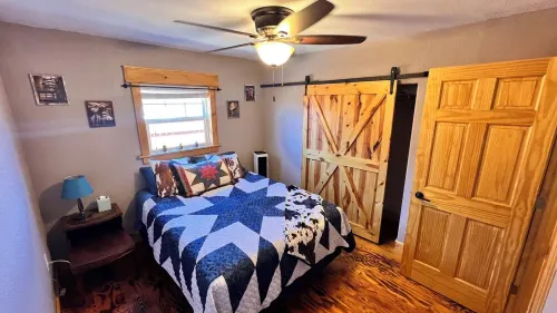 Cozy Cabin in Thermopolis. Pet Friendly!