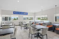 Days Inn by Wyndham Riviere-Du-Loup Các khách sạn ở Riviere Du Loup