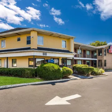 Red Carpet Inn Edison