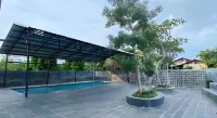 Wilo Hotel Bengkulu - С бассейном