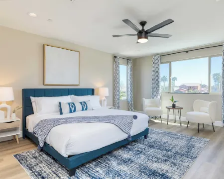 スリープス 16！プール オアシス ウィズ ゲームルーム、ホットタブ、ファイヤーピット デザート エデン by アヴァンステイ コーチェラのホテル