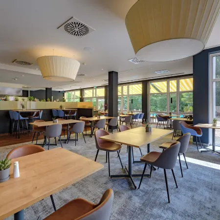 Leonardo Hotel Hannover Medical Park Отели рядом с достопримечательностью «Бемероде»