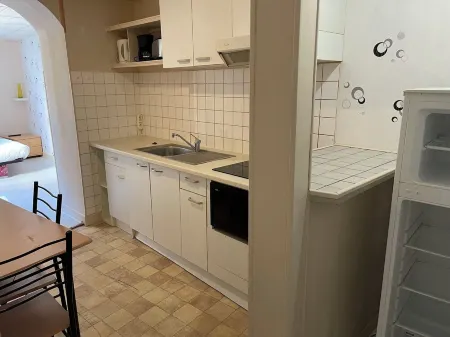 F2 ground floor with garden, pets allowed free private parking Отели в г. Вильбре