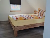 Vacation home Hirschturmblick- Cozy vacation home with terrace and playground Hotels in Dippoldiswalde