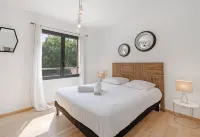 St-Tropez villa 5 Bedroom route des plages Hotels in Gassin