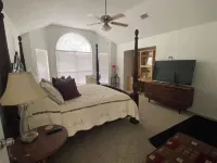 Comfortable, FULLY furnished 3 Bedroom Home on Burleson Cul-De-Sac Hotels in Burleson