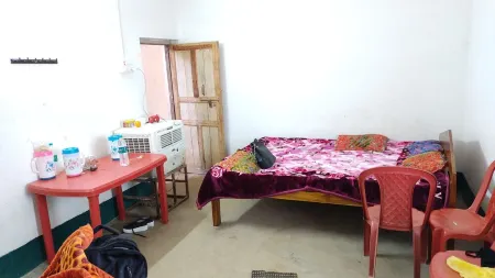 Cheapest homestay near AJODHA pahar fooding and lodging included Отели рядом с достопримечательностью «Ajodhya Hills»
