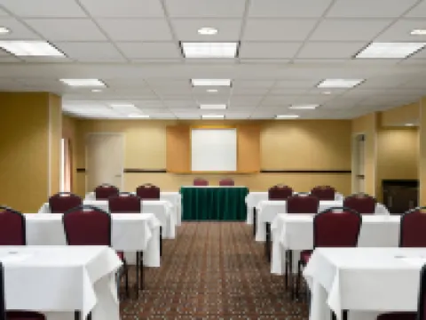 Hampton Inn & Suites Bluffton-Sun City Hotels in Bluffton