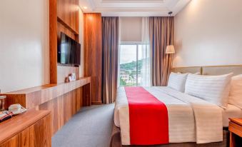 Best Western Plus Hotel Subic