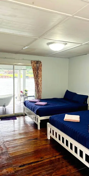 วิลล่าสระว่ายน้ำวิวแม่น้ำ