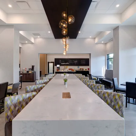 Hampton Inn & Suites by Hilton Burlington Toronto