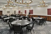 Hampton Inn & Suites Greensboro Downtown - breakfast