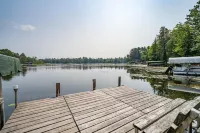 Lovely Lake Retreat for Family Fun on Daggett Lake - With Guest House