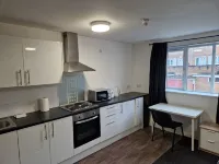 Fantastic central location, Molineux stadium, city centre, racecourse, Jaguar,