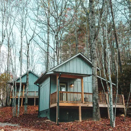 Wayah Ridge Escapes