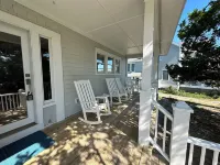 Beautiful 3 Bedroom, Ocean View home on BHI