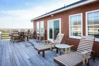 Pet-Friendly Oceanfront 5Br with Hot Tub