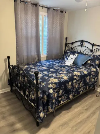 Charming 1-bedroom house with WiFi, AC in nice Sumter